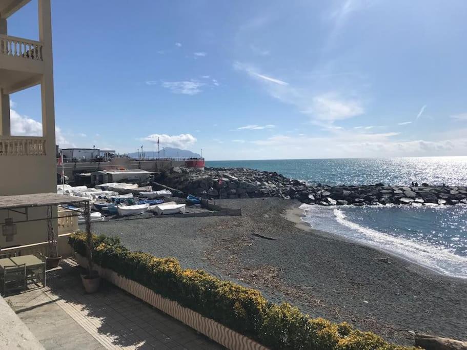 Pisi Home, 2 Min Dalla Spiaggia E Dall' Ospedale Gaslini Génova Exterior foto